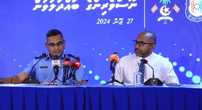 ކަރެކްޝަންގެ މުވައްޒަފުންގެ ބައިވެރިވުމާއި އެކު ޖަލަށް ފޯނާއި މަސްތުވާތަކެތި ވައްދަމުންދާ މައްސަލައިގައި ފުލުހުން ބޭއްވި ނޫސްވެރިންގެ ބައްދަލުވުން