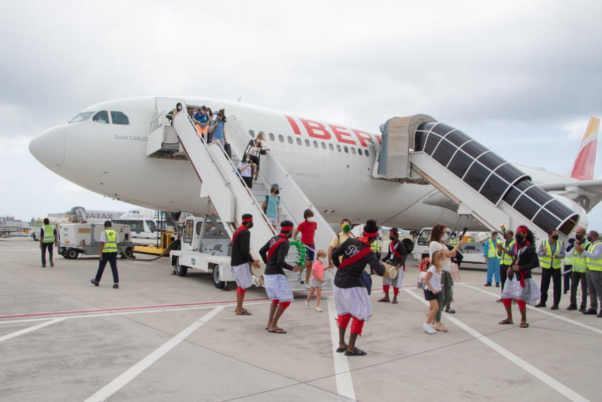 The national airline of Spain, Iberia's maiden flight arrived in the Maldives on Saturday
