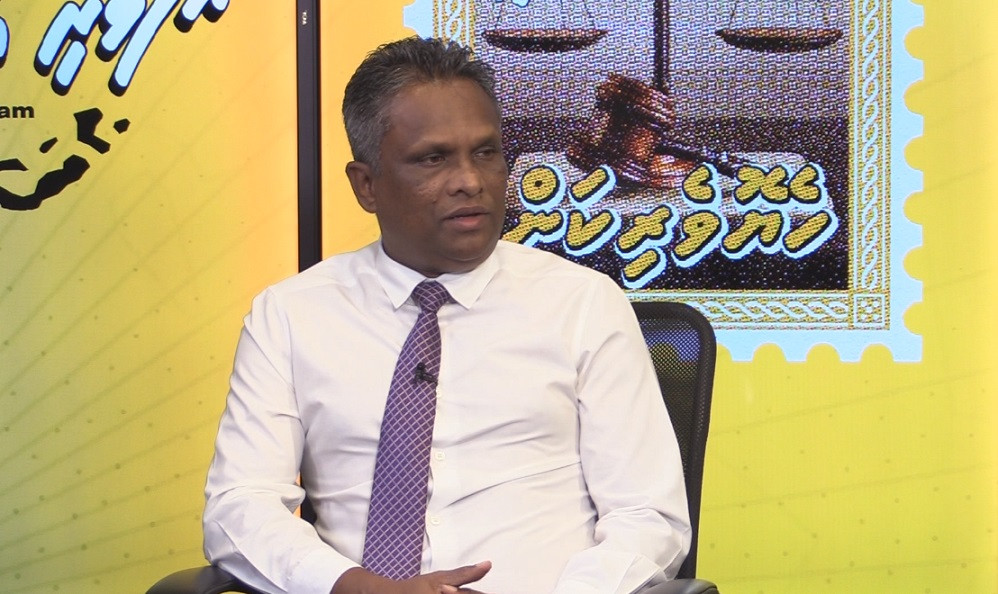 އާދަމް އާޒިމް