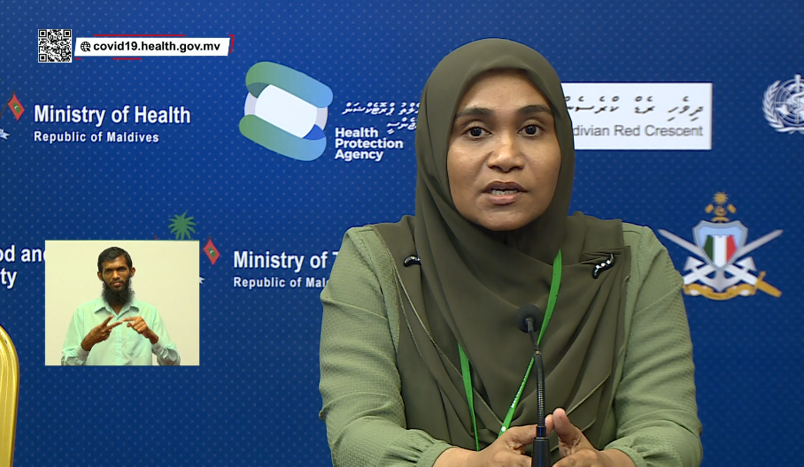 ބުދަ ދުވަހުގެ ރޭ ބޭއްވި ޕެނަލް ޑިސްކަޝަންގައި ސީނިއަރ ސައެންޓިފިކް އޮފިސަރ ސާޖިދާ މުހައްމަދު ވާހަކަދައްކަވަނީ