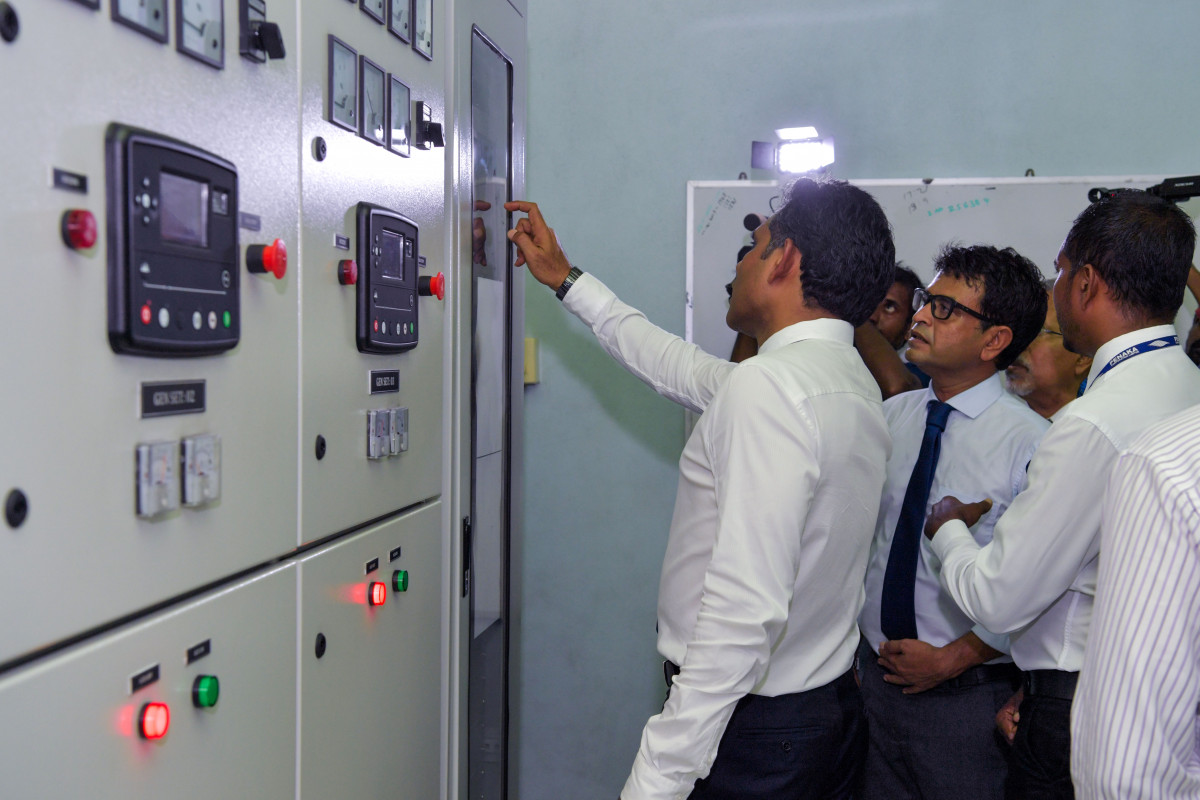 22 ޖޫން 2019 --ނައިބުރައީސް ވަނީ ތުރާކުނަށް ވަޑައިގެން އެރަށުގެ ސުކޫލުގެ އިތުރުން އެ ރަށު މުއައްސަސާތަކަށް ވަނީ ޒިޔާރަތް ކުރައްވާފައި-- ފޮޓޯ: ރައީސް އޮފީސް