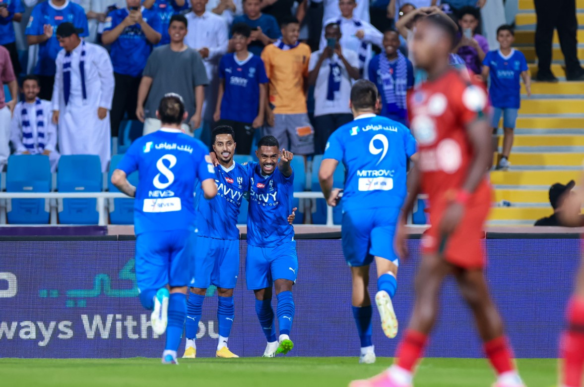 މެޗުގައި ލަނޑު ޖެހުމަށްފަހު އަލް ހިލާލްގެ ކުޅުންތެރިން އުފާ ފާޅުކުރަނީ