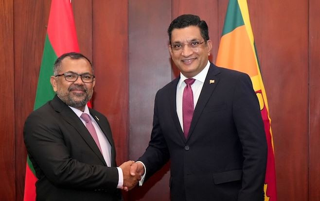 ލަންކާގެ ފޮރިން މިނިސްޓަރ އަލީ ޞަބްރީ އަދި ރާއްޖޭގެ ފޮރިން މިނިސްޓަރ މޫސާ ޒަމީރު