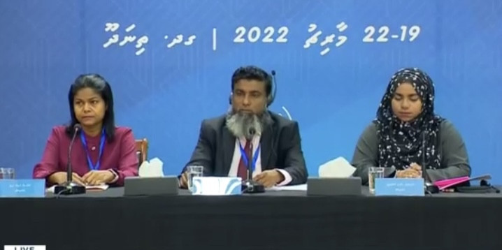 ގދ. ތިނަދޫ ކެމްޕަހުގައި ހޮނިހިރު ދުވަހު މި މައްސަލައިގެ ފުރަތަމަ އަޑުއެހުން ކުރިއަށް ގެންގޮސްފައިވޭ