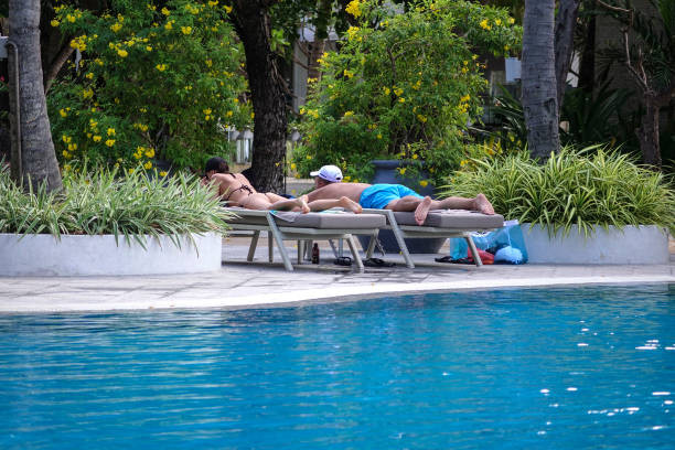 ރާއްޖޭގެ އެންމެ ދުވަސްވީ އަދި އެންމެ މަޝްހޫރު އެއް ރިސޯޓު ކަމުގައިވާ ކުރުނބާ ގައި ފަތުރުވެރިން އަރާމު ކުރަނީ