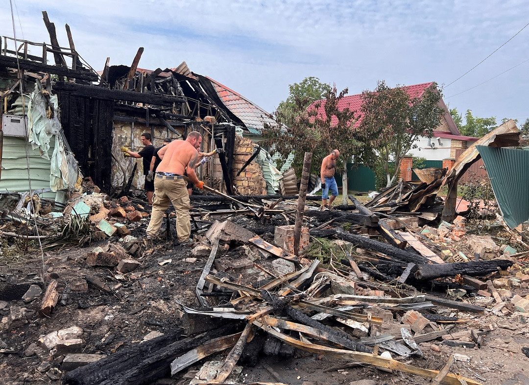 ރަޝިޔާއިން ޔޫކްރެއިނަށް ދިން ވައިގެ ހަމަލާއެއްގައި އެ ގައުމުގެ ދެ މީހަކު މަރުވެއްޖެ