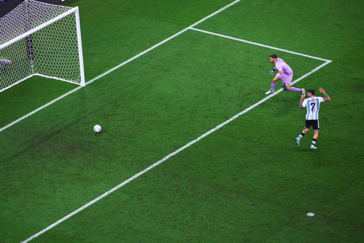 އޮސްޓްރޭލިޔާ އަދި އާޖެންޓީނާ ކުޅުނު މެޗުގެ ތެރެއިން - ފޮޓޯ: ރޮއިޓާސް