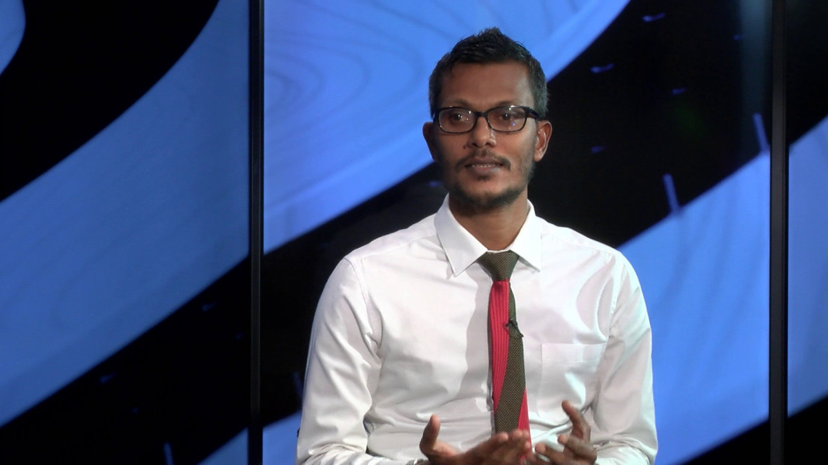 ރާއްޖެޓީވީގެ ފަލަސުރުޚީ ޕްރޮގްރާމްގައި އީސީގެ އެސްޖީ ޙަސަން ޒަކަރިއްޔާ ވާހަކަދައްކަވަނީ