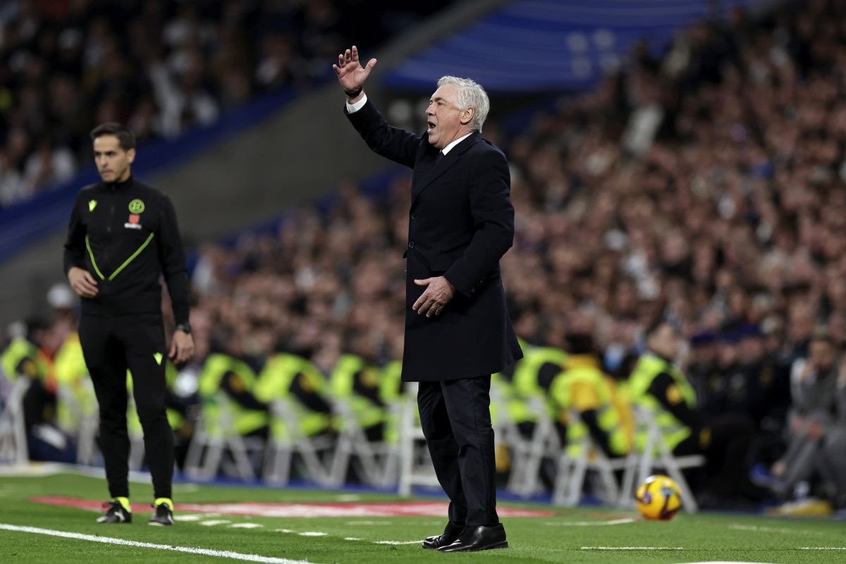 ރެއާލްގެ ކޯޗު ކާލޯ އަންޗެލޮޓީ