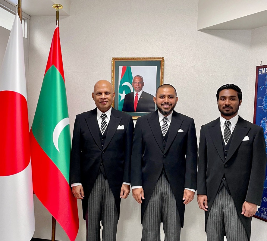The ceremony was joined by Minister–Counsellor Mohamed Ameeth Ahmed Manik and First Secretary at the Maldives Embassy in Japan, Shafraz Rasheed.