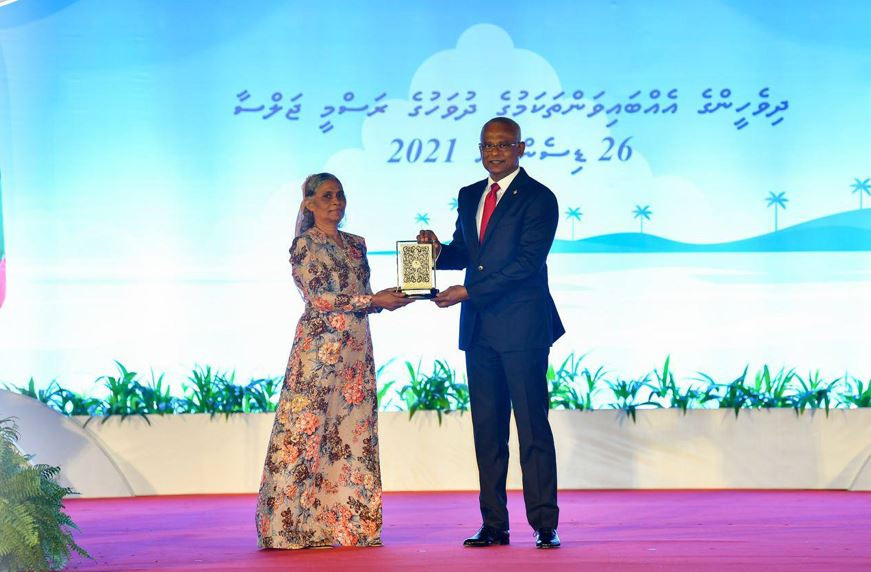 އެއްބައިވަންތަކަމުގެ ދުވަހުގެ ޖަލްސާގެ ތެރެއިން،