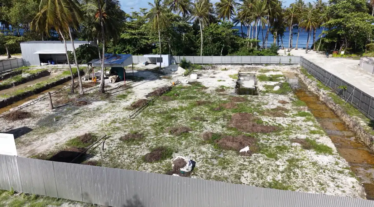 ކުޅުދުއްފުށީ ސިޓީގައި ފަށާފައިވާ ޓެކްނިކަލް އެންޑް ވޮކޭޝަނަލް އެޑިއުކޭޝަން ސެންޓަރުގެ މަސައްކަތް ހުއްޓިފައި