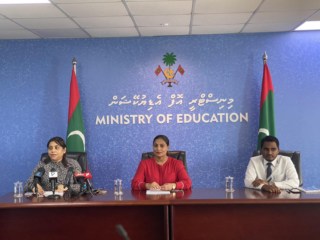 އެޑިއުކޭޝަން މިނިސްޓްރީން ބޭއްވި ނޫސްވެރިންގެ ބައްދަލުވުމެއްގެ ތެރެއިން - ފައިލް ފޮޓޯ