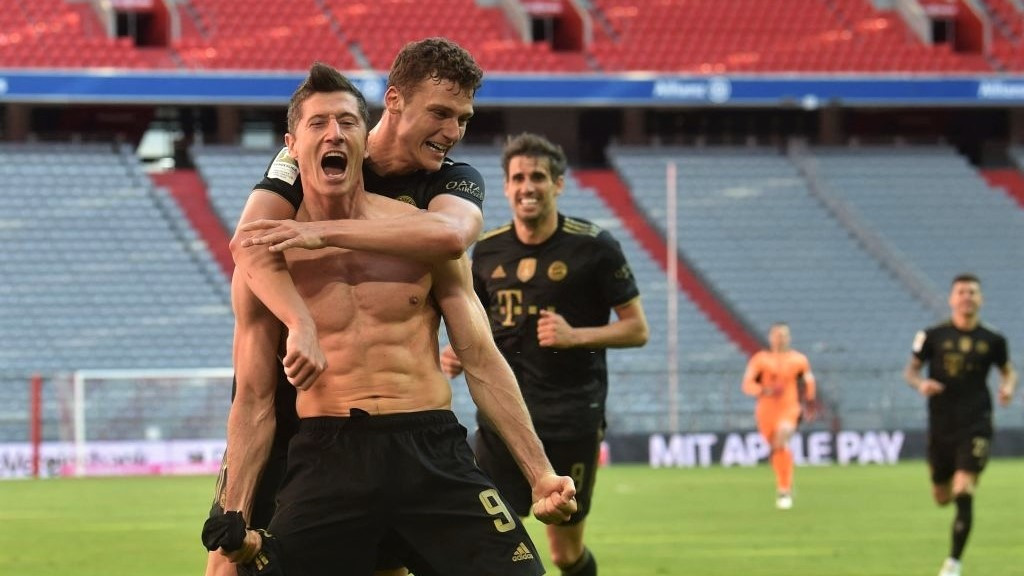 ބަޔާނާއި އޯގްސްބާގް ބައްދަލުކުރި މެޗުގެ ތެރެއިން: މި މެޗުން ބަޔާން މޮޅުވީ 5-2 ން