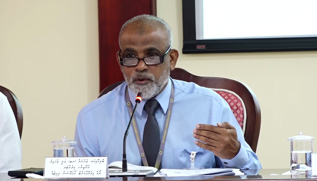 ހޯމަ ދުވަހު ކުރިއަށް ގެންދިޔަ އެސްއޯއީ ކޮމެޓީގައި އާރްޑީސީގެ މެނޭޖިން ޑިރެކްޓަރު އަލީ ޒުހައިރު ވާހަކަދައްކަވަނީ