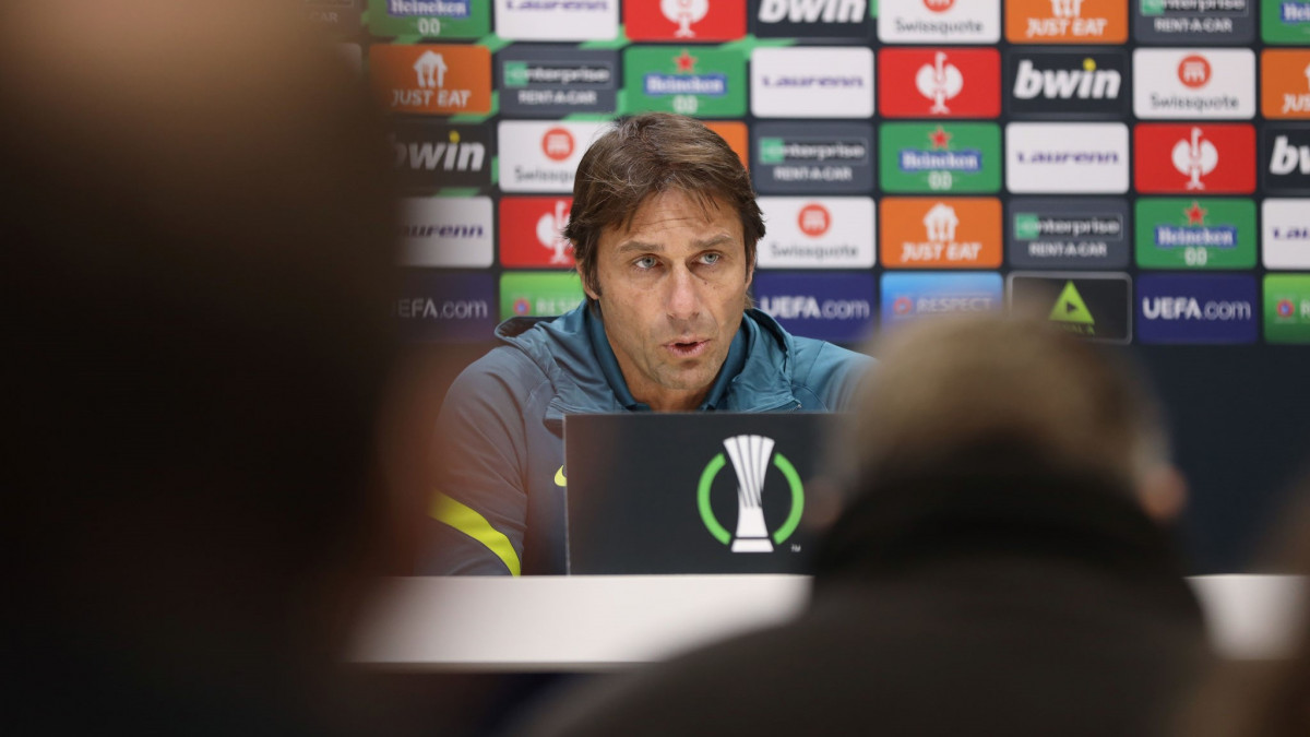 ޓޮޓެންހަމުގެ ކޯޗު އެންޓޯނިއޯ ކޮންޓޭ