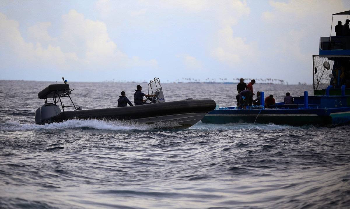 މެރިން ޕޮލިސް