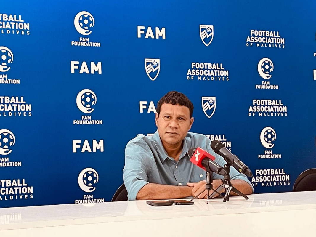 ޕްރެޒިޑެންޓްސް ކަޕް ޕްރީ މެޗު ޕްރެސް ކޮންފަރެސްގައި ސަސްގެ ކޯޗު އިންމަ