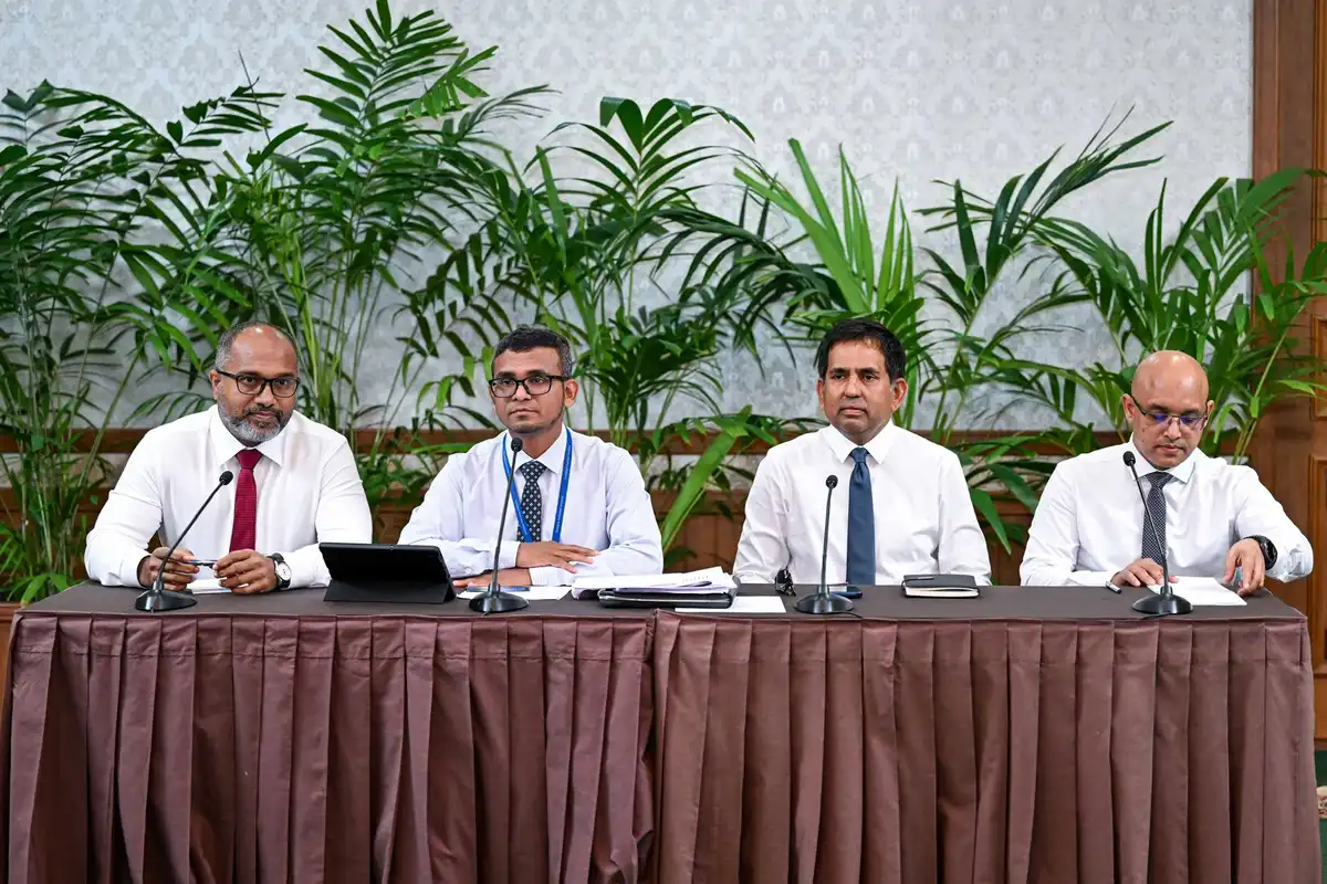 ހޯމަ ދުވަހު ރައީސް އޮފީހުގައި ބޭއްވި ނޫސްވެރިންގެ ބައްދަލުވުމުގެ ތެރެއިން