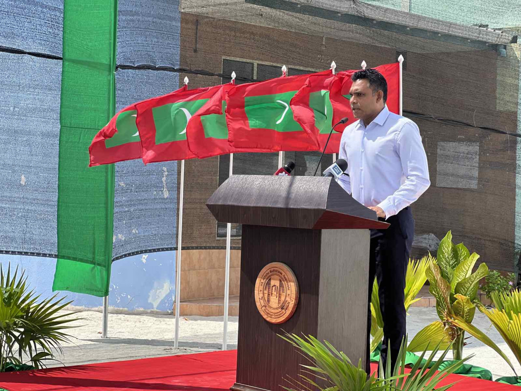 ނާއިބުރައީސް ފައިސަލް ނަސީމް ހޯރަފުށީ މަގު ހެދުމުގެ ރަސްމިއްޔާތު ޝަރަފްވެރިކޮށްދެއްވާ ވާހަކަފުޅުދައްކަވަނީ