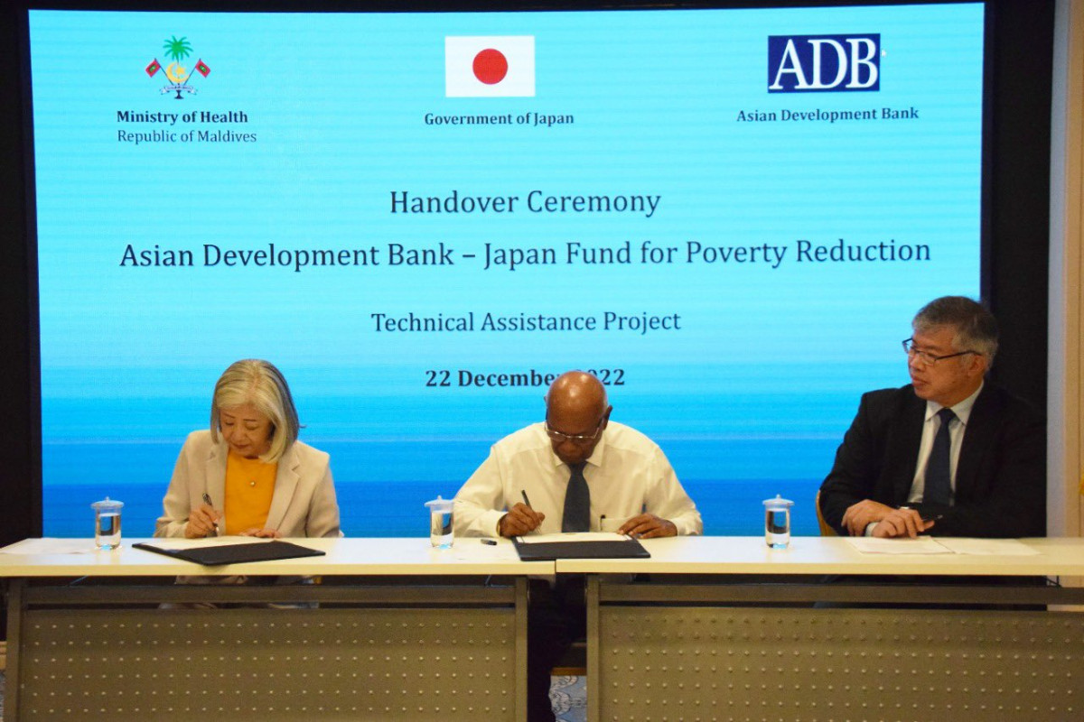 ހެލްތު މިނިސްޓްރީއަށް ތަކެތި ހަދިޔާކުރުން