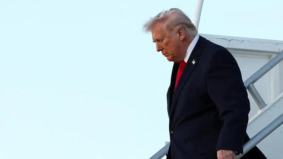 އެމެރިކާގެ ރައީސް ޑޮނަލްޑް ޓްރަމްޕް