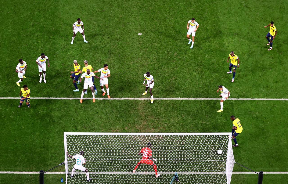 ސެނެގާލް އަދި އިކުއެޑޯ ކުޅުނު މެޗުގެ ތެރެއިން - ފޮޓޯ: ރޮއިޓާސް