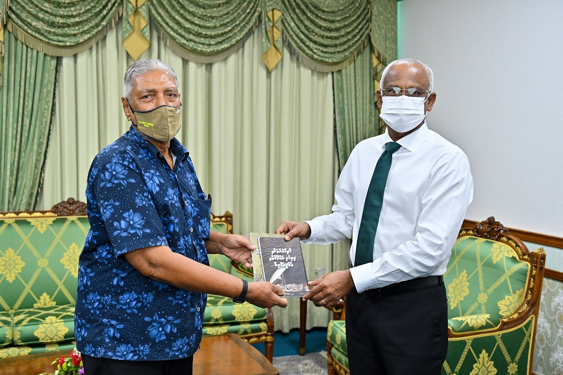 President Solih receives two books authored by Abdul Azeez Ibrahim