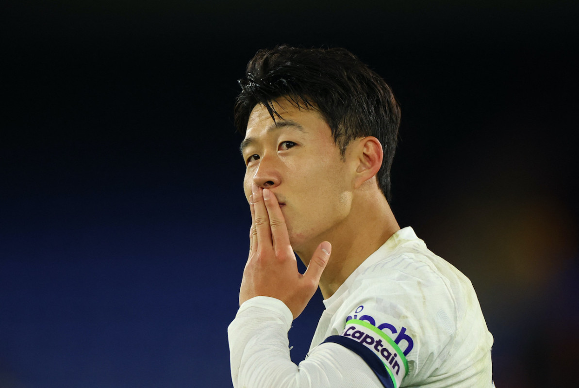 ދެވަނަ ލަނޑުޖެހި ސޮން، މެޗަށްފަހު: ފޮޓޯ-ރޮއިޓަރސް