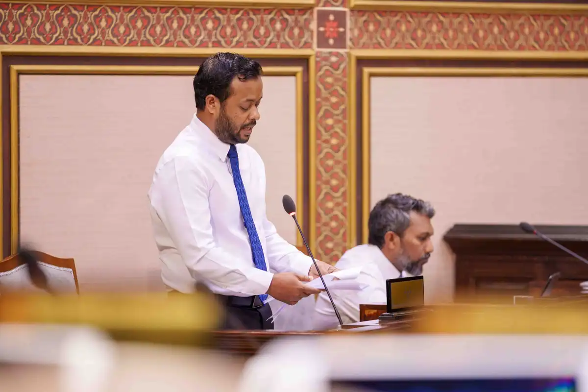 5 އެއަރޕޯޓެއްގެ މަސައްކަތް ދަނީ ކުރިއަށް، އިސްދޫ ކަލައިދޫ އެއަރޕޯޓް މަސައްކަތް އަދި ކޮންޓްރެކްޓް ކުރެވިފައެއް ނުވޭ: މިނިސްޓަރު