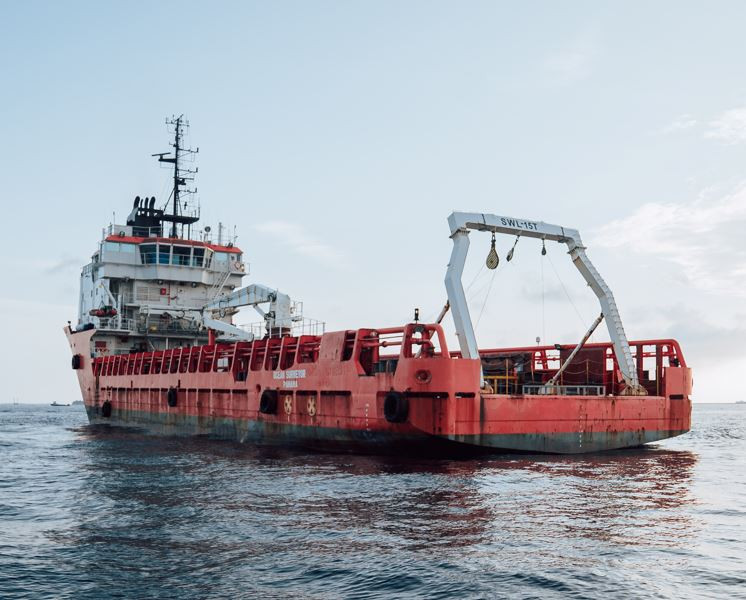 ސަބްމެރިން ކޭބަލް އެޅުމުގެ ސަރވޭއަށް ރާއްޖެ އައިސްފައިވާ ބޯޓު