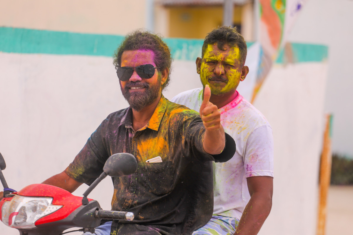 13 އޮގަސްޓް 2019 | ހއ. ހޯރަފުށި -- ޢީދު ފާހަގަކުރުމުގެ ގޮތުން "ހާއުފާ ކަލާރ ރަން" ގެ ނަމުގައި ހޯރަފުށީގައި ކުރިޔަށް ގެންދެވުން ދުވުމުގެ ތެރެއިން -- ފޮޓޯ: ޝުއައިބް މުހައްމަދު