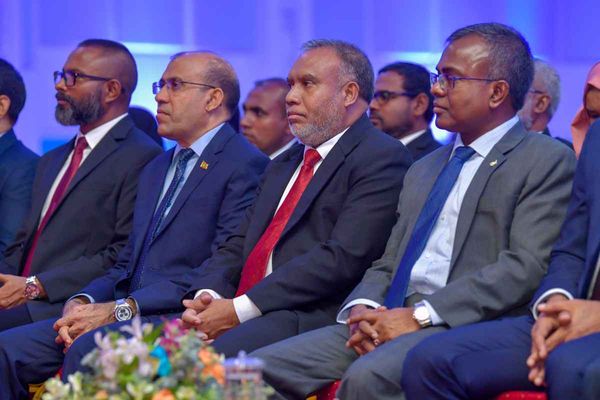 ސުޕްރީމް ކޯޓުގެ ބައެއް ފަނޑިޔާރުން