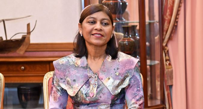 ޖަރުމަންގައި ހުންނަވާ ދިވެހި ސަފީރު އައިޝަތު ޝާން ޝާކިރު