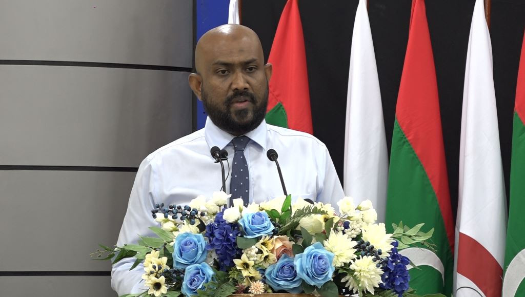 އޭސީސީގެ ރައީސް އަލްއުސްތާޛް އާދަމް ޝާމިލް