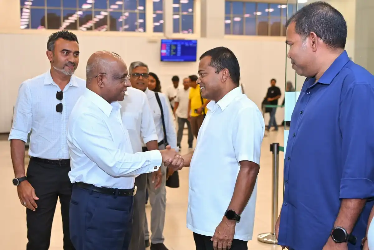 އެމްޑީޕީގެ ރައީސް އަބްދުﷲ ޝާހިދު، އައްޑޫ ސިޓީ އަށް ވަޑައިގަތުން: އެ ސިޓީ އިން ވަނީ އެމަނިކުފާނަށް ހޫނު މަރުހަބާ އެއް ދަންނަވާފައި