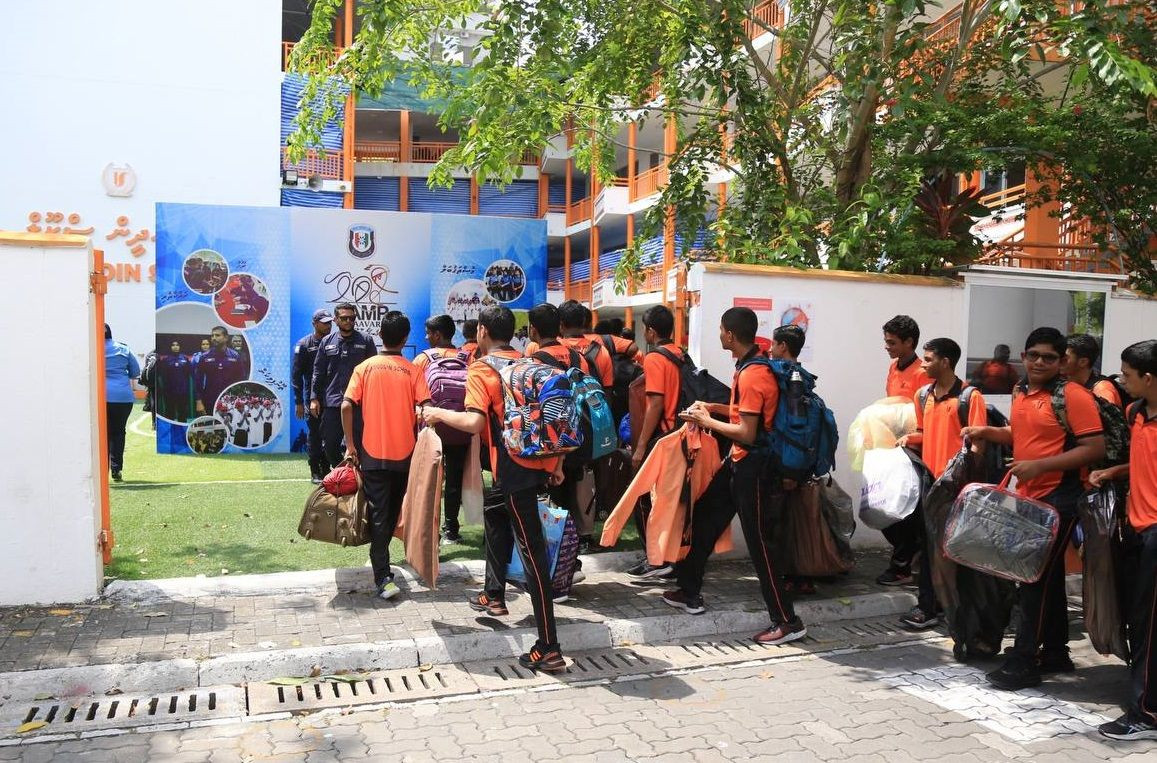 އިމާދުއްދީން ސްކޫލުގެ ދަރިވަރުންތަކެއް