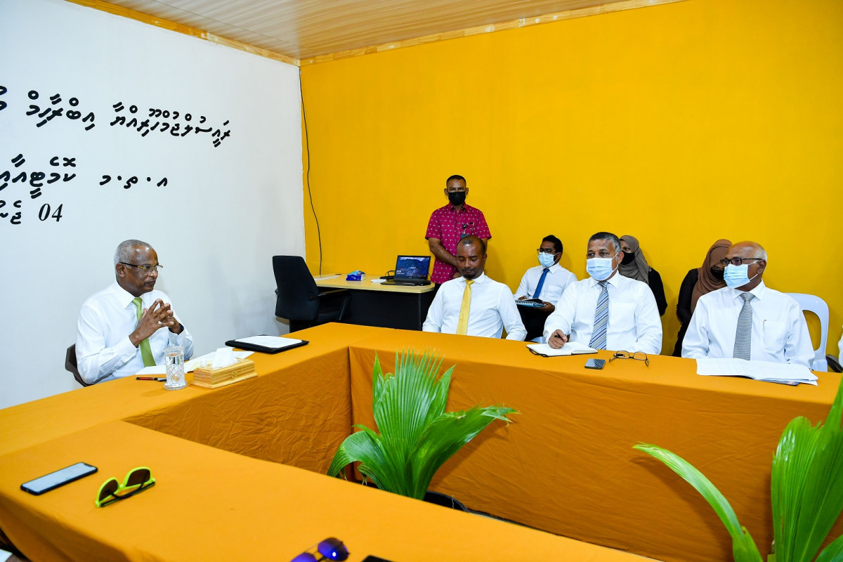 President meets N. Maafaru Island Council and WDC; Councilors acknowledge efforts to empower them
