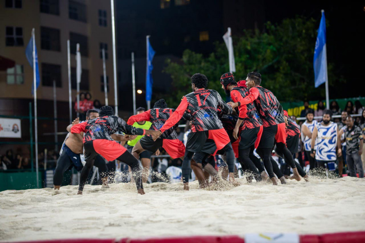 އީދު ބައިބަލާ ޗެލެންޖު 1443 ގައި ބުރު ސްޕޯޓްސް ކްލަބް ކުޅުނު ފުރަތަމަ މެޗުގެ ތެރެއިން