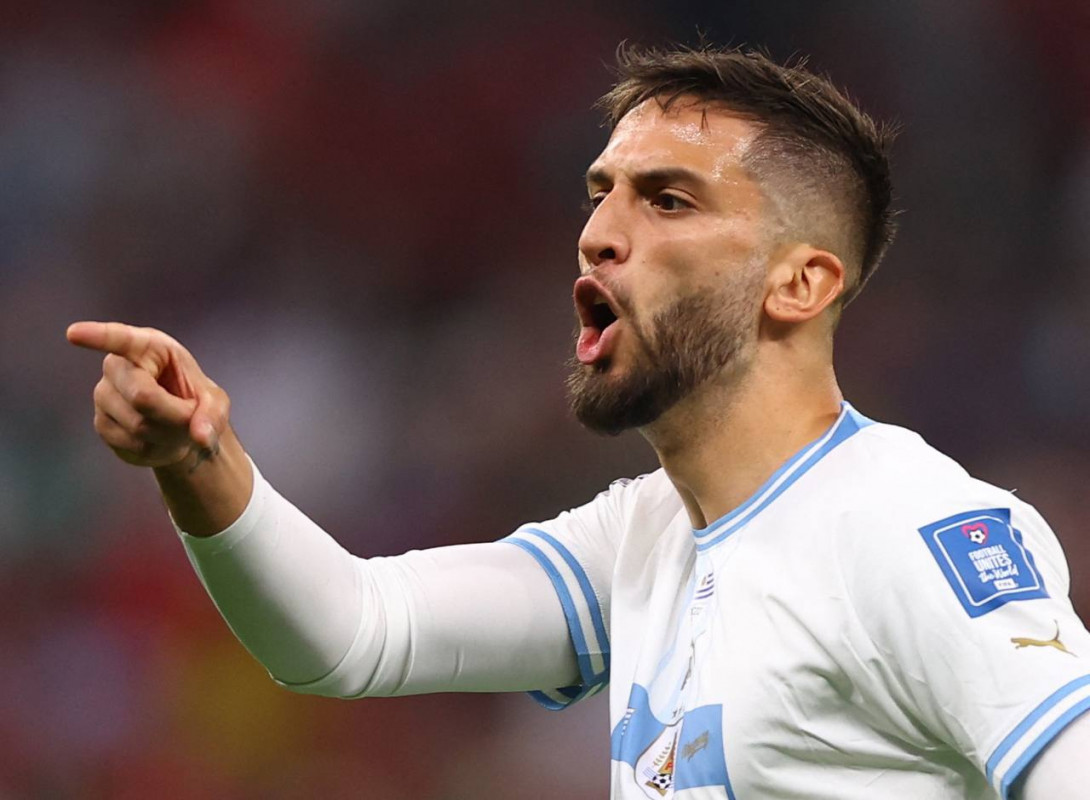 އުރުގުއޭ އަދި ޕޯޗުގަލް ކުޅުނު މެޗުގެ ތެރެއިން - ފޮޓޯ: ރޮއިޓާސް 