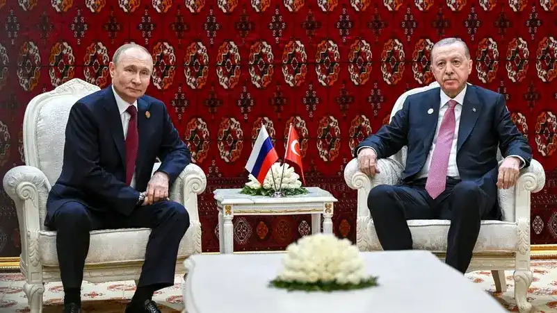 ތުރުކީގެ ރައީސް އުރުދުޣާން އަދި ރަޝިޔާގެ ރައީސް ޕުޓިން