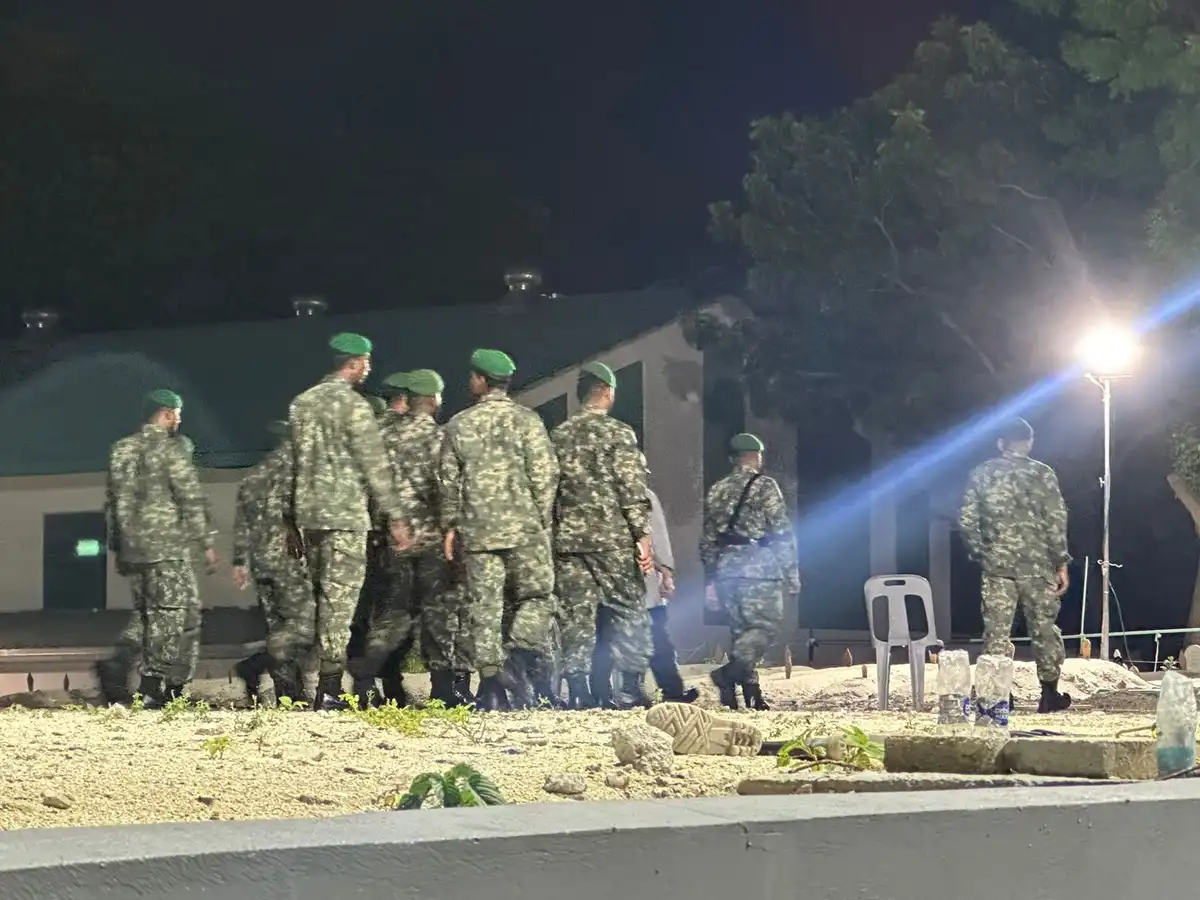 ސްޓާފް ސާޖެންޓް މަހުދީގެ ހަށިގަނޑު ވަޅުލުމުގެ އިންތިޒާމުތަކުގައި ސަހަރާގައި ސިފައިން ހަރަކާތްތެރިވަނީ.