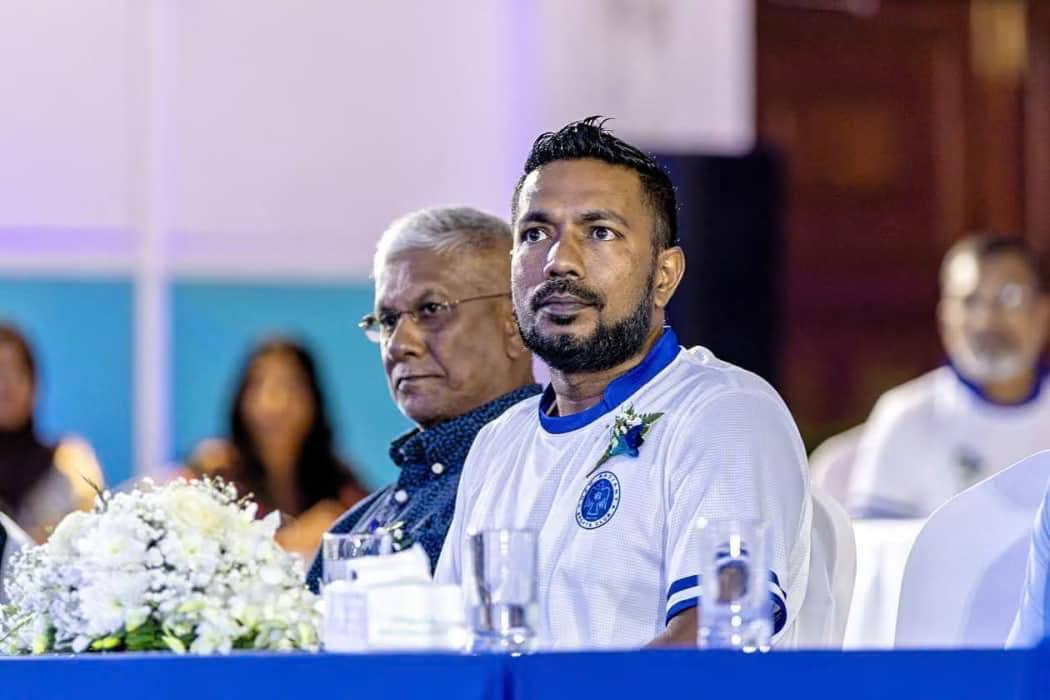 ނިއު ރޭޑިއަންޓުގެ އައު ޗެއާމަން އަޙުމަދު މުބީން