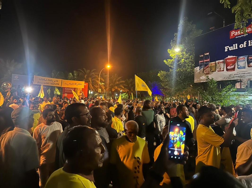 1 ފެބުރުއަރީ 2025 ވަނަ ދުވަހުގެ ރޭ އެމްޑީޕީ އިން މާލޭ ގައި ބޭއްވި 'ފުނޑިއްޖެ ފުދިއްޖެ' ހިނގާލުމުގެ ތެރެއިން
