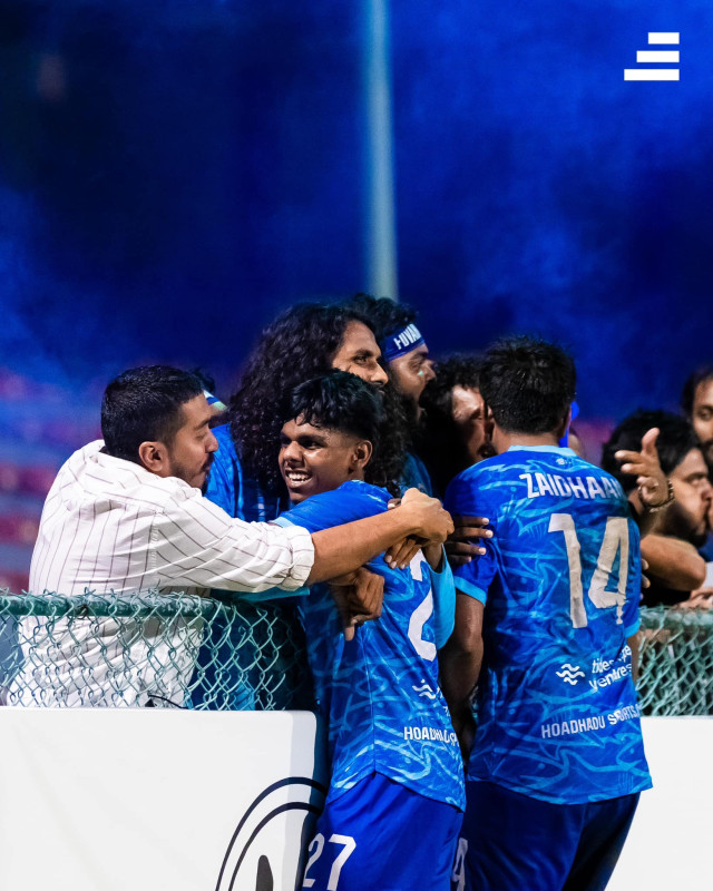 މެޗުގައި ލަނޑު ޖެހުމަށްފަހު ފުވައްމުލައް ކުޅުންތެރިން އުފާ ފާޅު ކުރަނީ