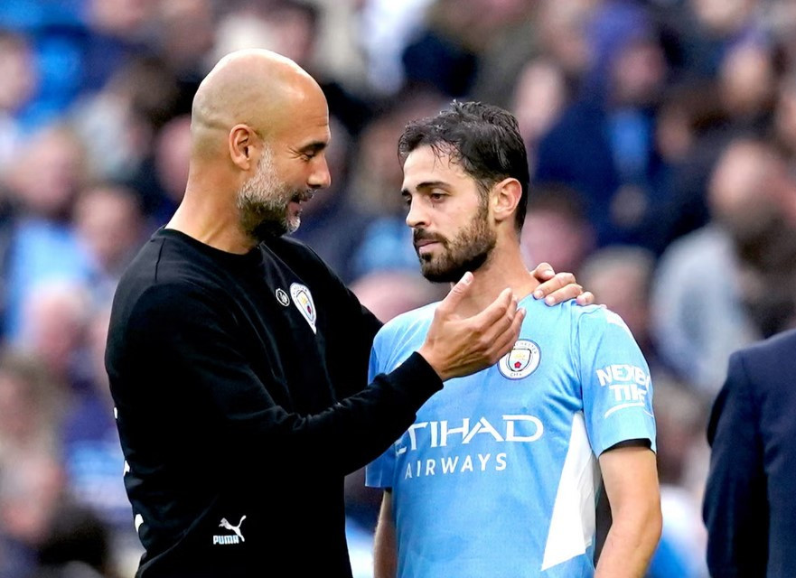 ސިޓީގެ ކޯޗު ޕެޕް ގާޑިއޯލާ އަދި ބެނާޑޯ ސިލްވާ