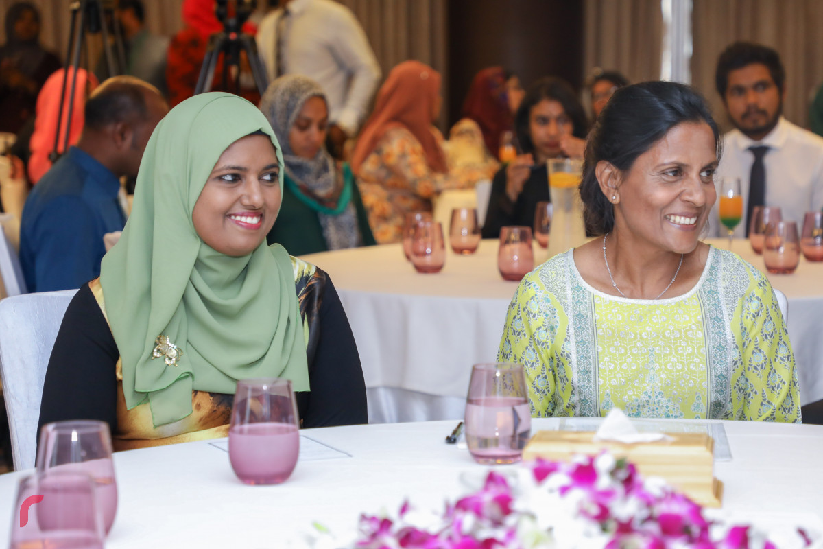 ދޮށީ އުމުރުގެ މީހުންނާބެހޭ ޤައުމީ އެކްޝަން ޕްލޭން އިފްތިތާޙުކުރުމަށް ބޭއްވި ރަސްމިއްޔާތުގެ ތެރެއިން -- ފޮޓޯ: ޔޫސުފް ސޮފްވާން