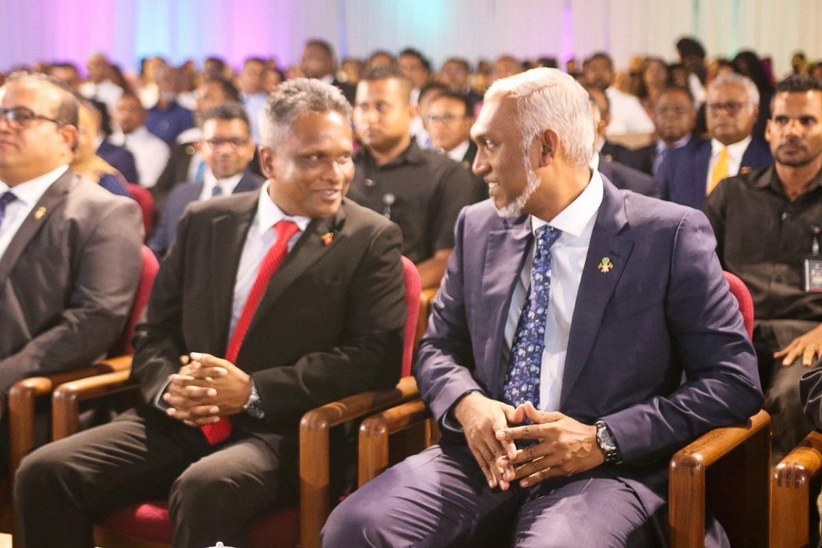މާލޭގެ މޭޔަރ އާދަމް އާޒިމް އަދި މާލެ ސިޓީ ކައުންސިލަށް އަލަށް އިންތިޚާބުވެވަޑައިގެންނެވި މެމްބަރުން ހުވާކުރެއްވުމުގެ ރަސްމިއްޔާތުގެ ތެރެއިން