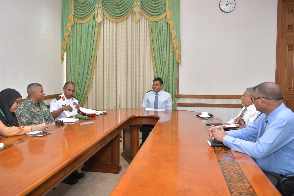 މި ބައްދަލުވުމުގެ ބައިވެރިން ވަނީ ކަނޑުމަތީގެ ސަލާމަތާއި ރައްކާތެރިކަން ކަށަވަރުކުރުމަށް ގާނޫނަށް ގެންނަންޖެހޭ ބަދަލުތަކާއި ބެހޭގޮތުން މަޝްވަރާ ކުރައްވާފަ