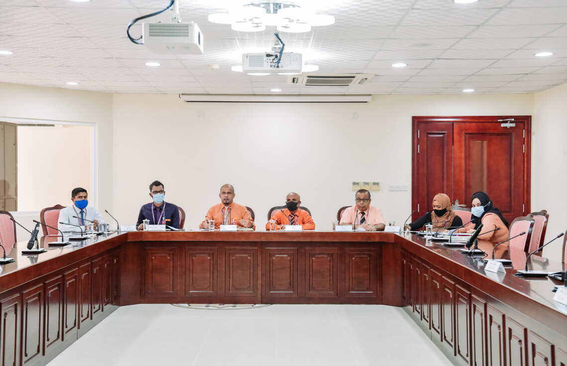 އީސީގެ މެމްބަރުން ރައްޔިތުންގެ މަޖިލީހުގެ މިނިވަން މުއައްސަސާ އަށް ހާޒިރު ކުރުމުގެ ތެރެއިން